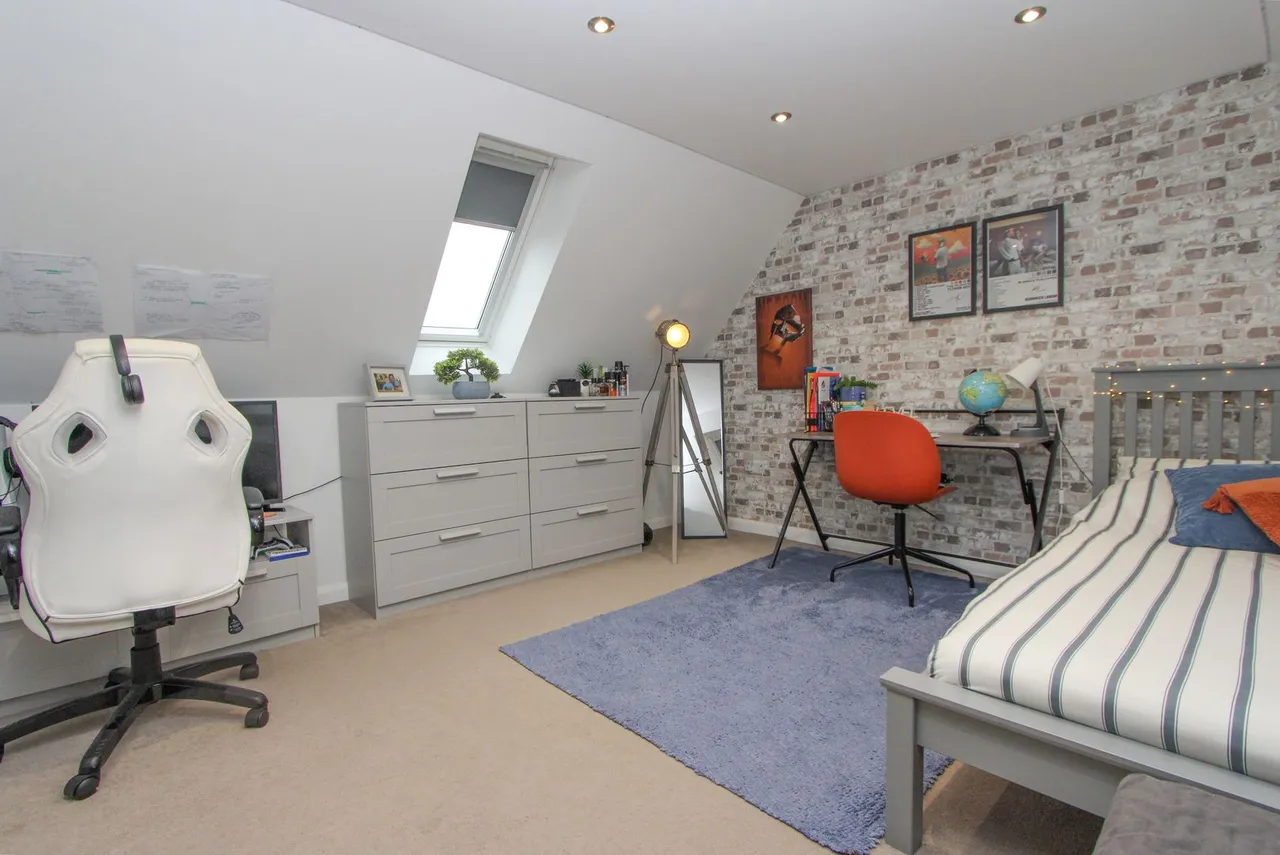 Bluebell Close, Yate, photo 27