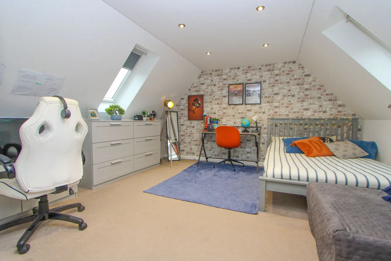 Bluebell Close, Yate, photo 26