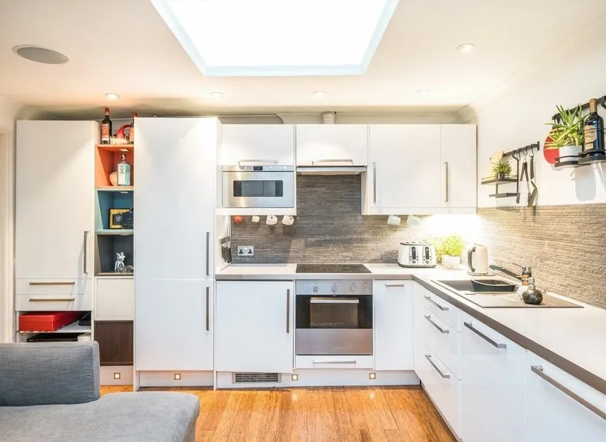 Voltaire Road, Clapham, SW4, photo 3