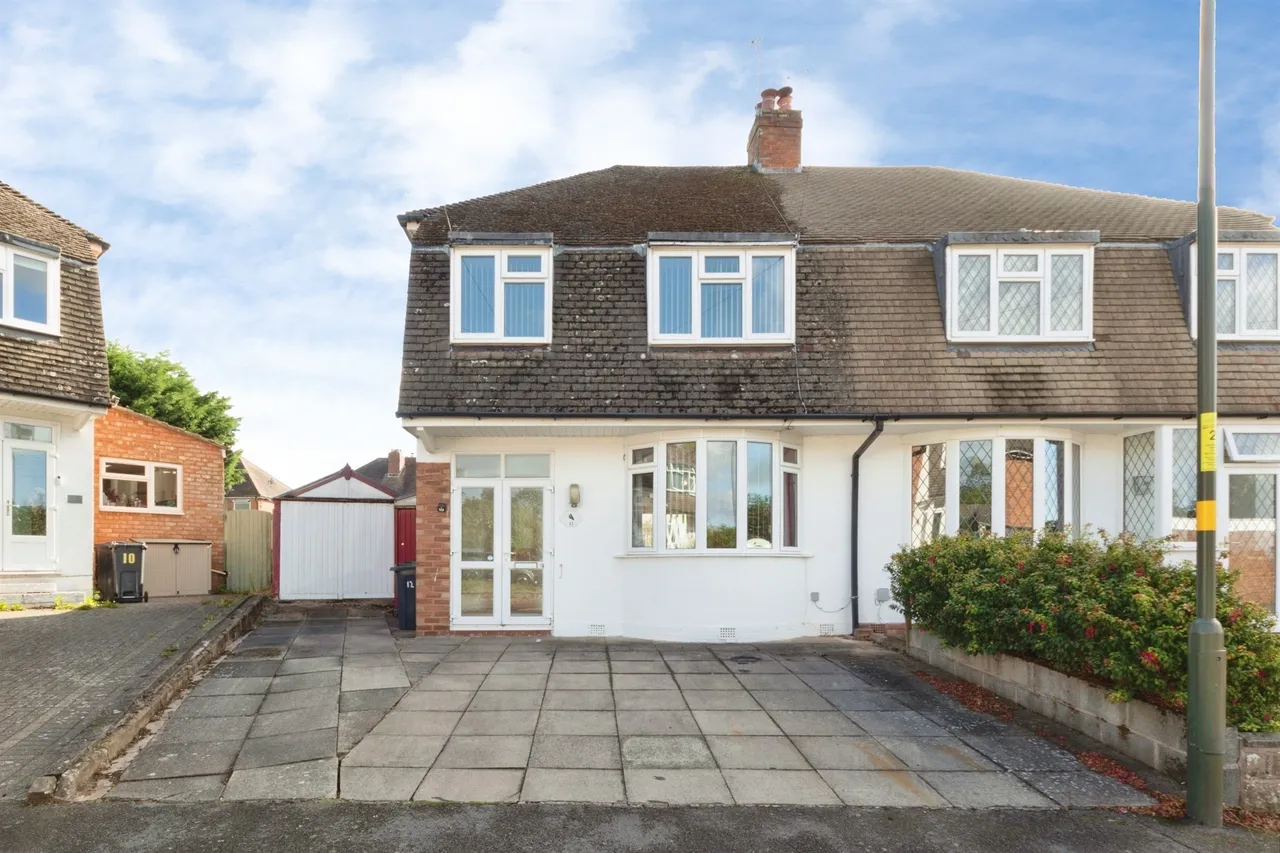 3 bed house for sale, Oakwood Drive, Birmingham, B14