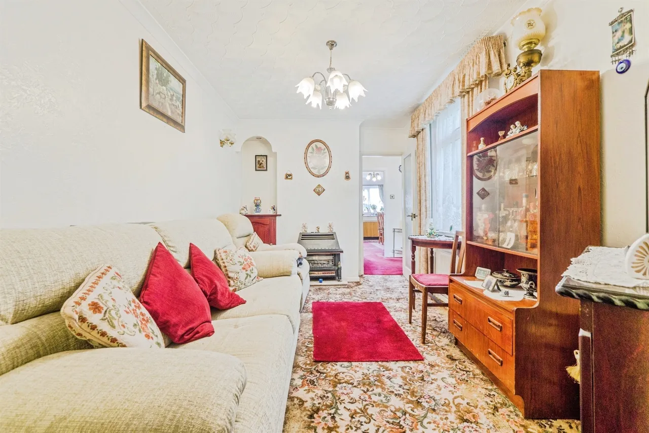 Diamond Street, Adamsdown, CF24, photo 5