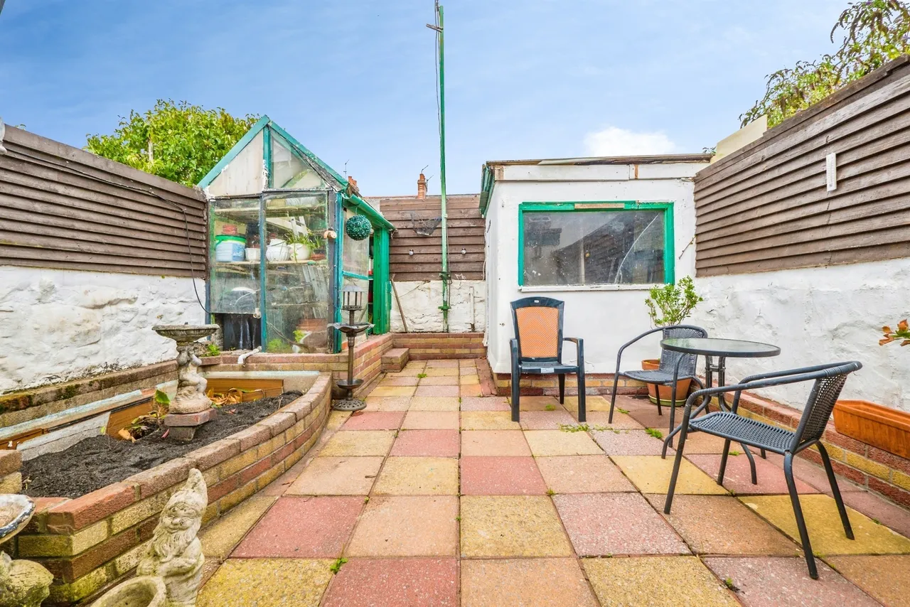 Diamond Street, Adamsdown, CF24, photo 24