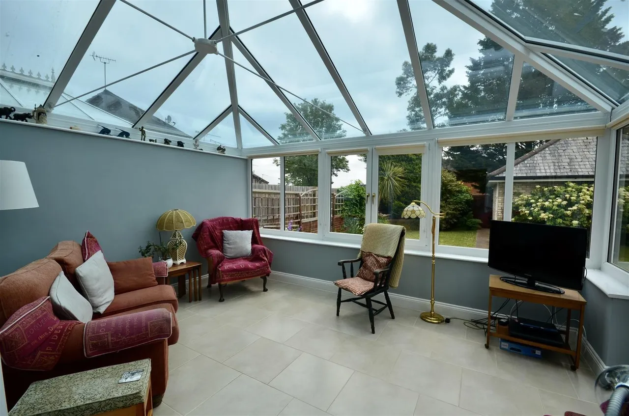 Norbury Avenue, Watford, photo 6