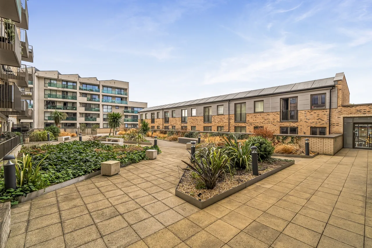 Blyth Road, Hayes, UB3, photo 16