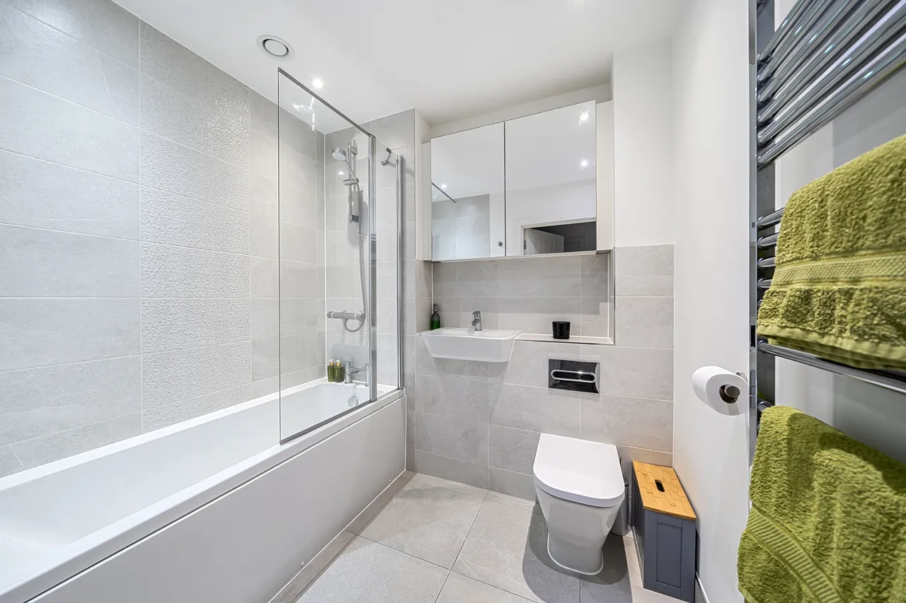 Blyth Road, Hayes, UB3, photo 9