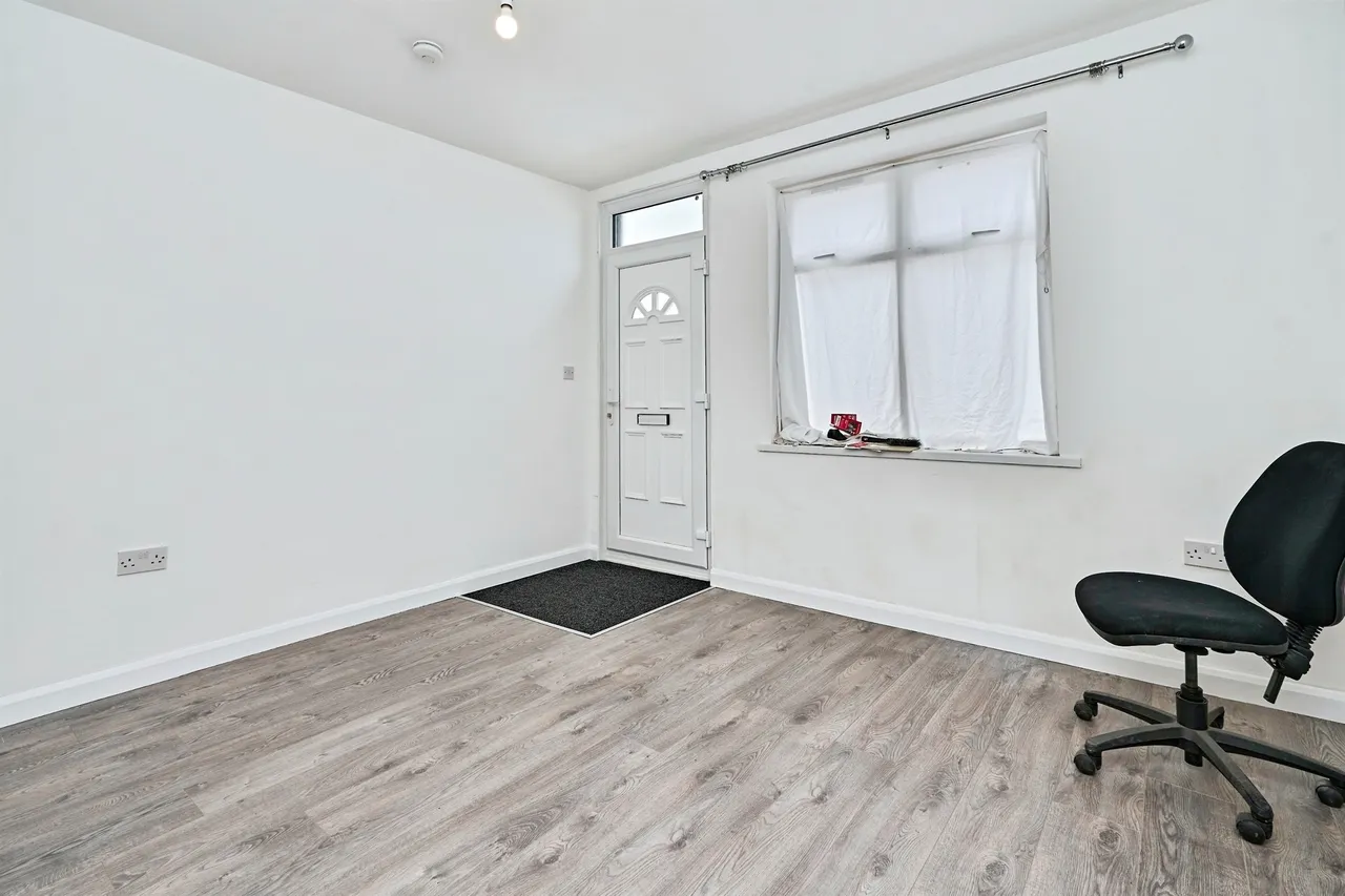 Phoenix Street, West Bromwich, B70, photo 7