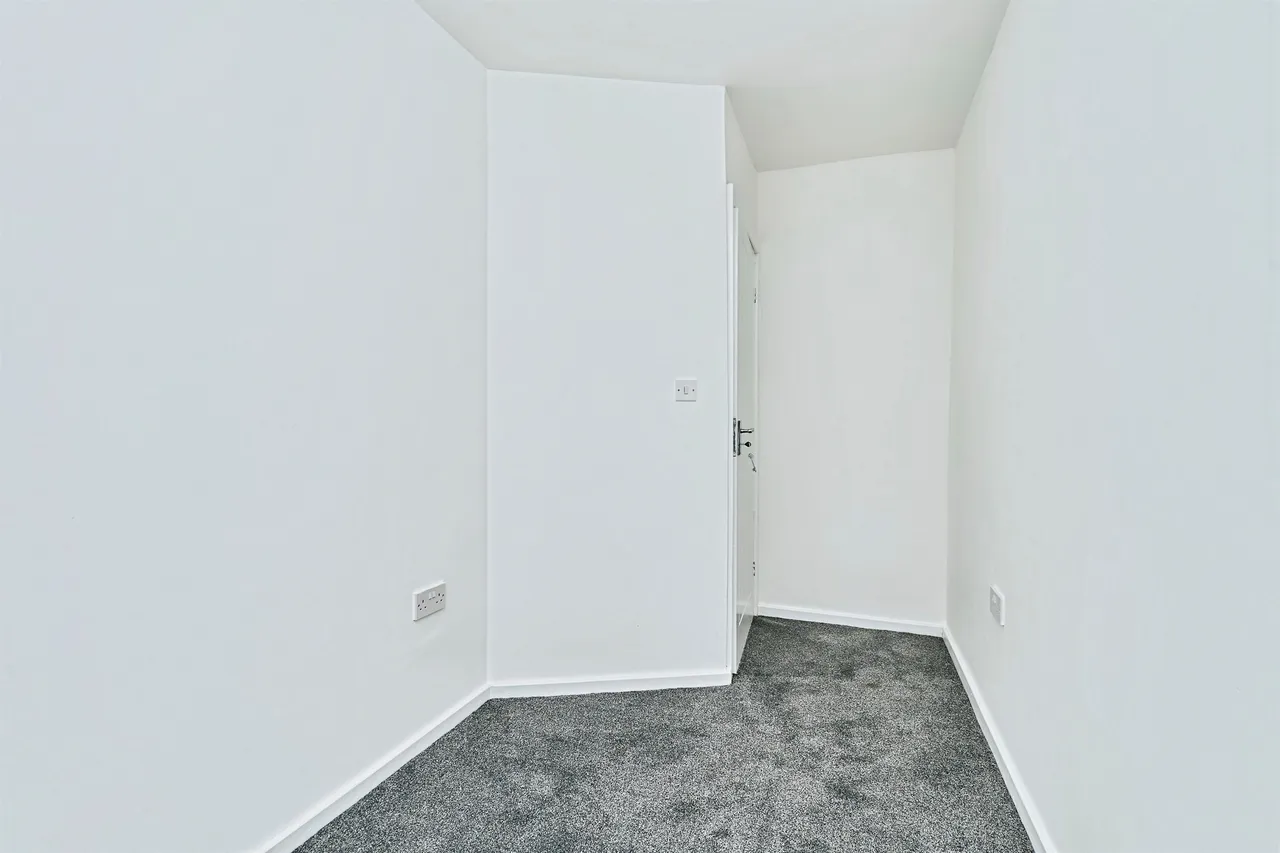 Phoenix Street, West Bromwich, B70, photo 15