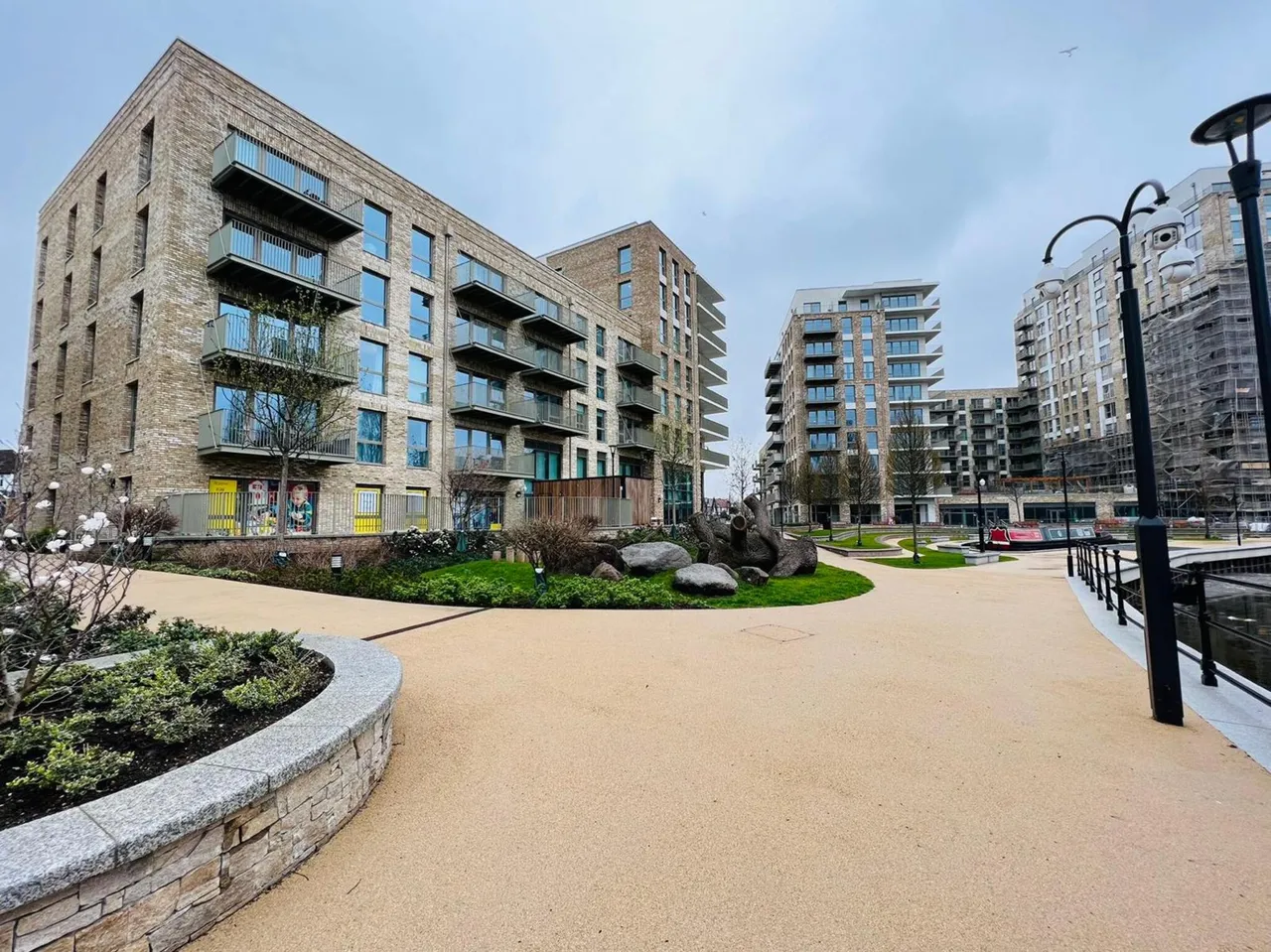 2 bed flat for sale, Affinity House, Grand Union