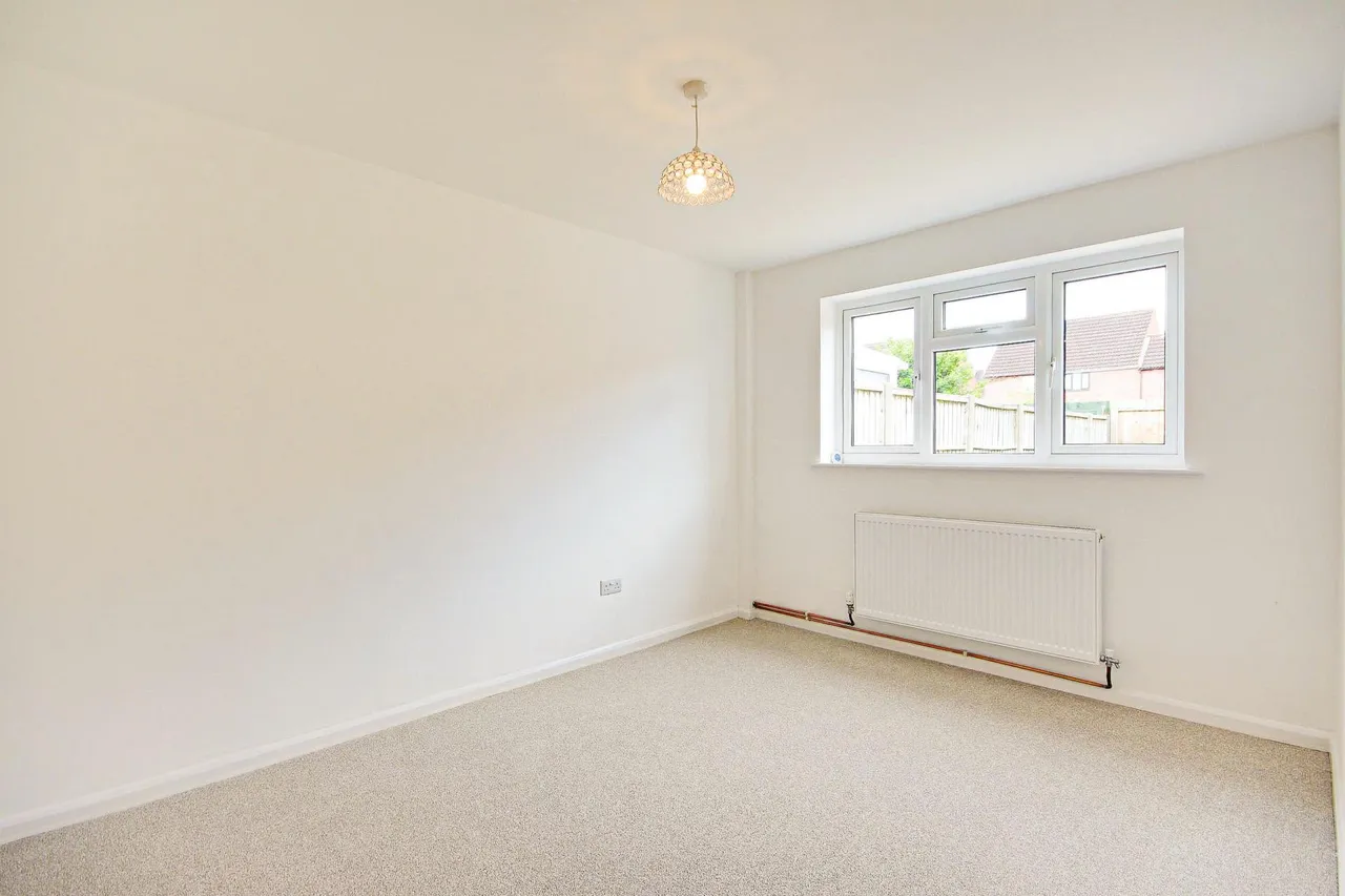 The Holly Grove, Quedgeley, Gloucester, GL2, photo 9