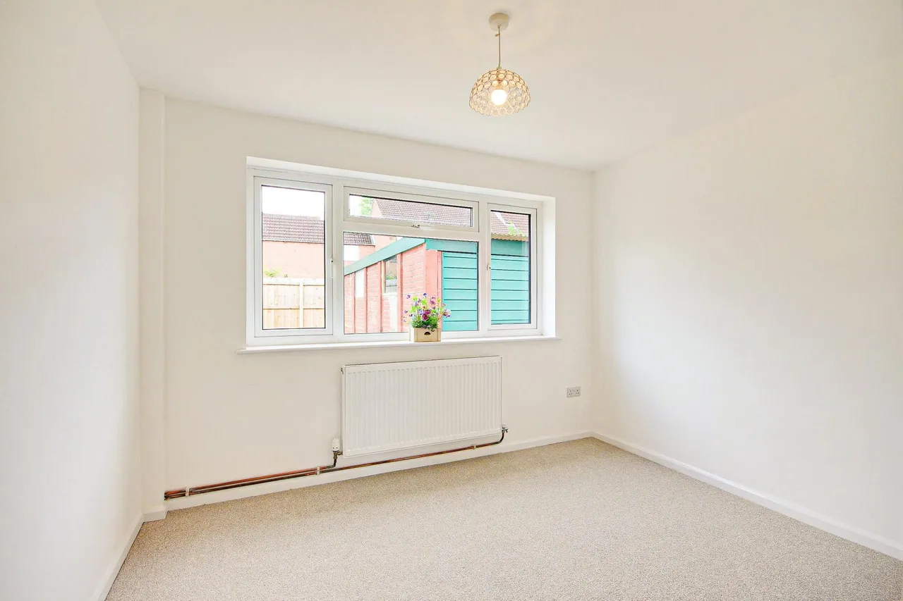 The Holly Grove, Quedgeley, Gloucester, GL2, photo 7