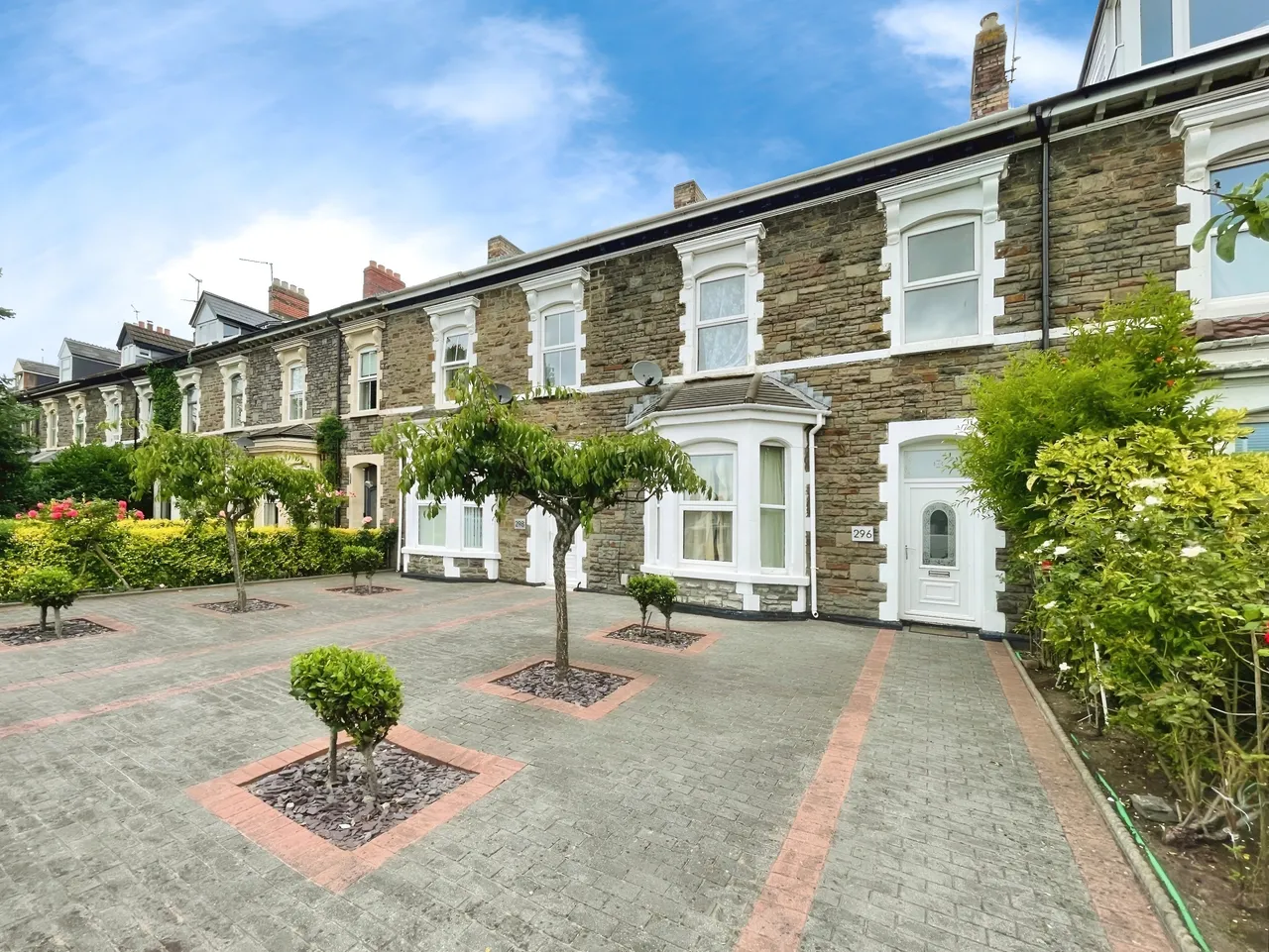 5 bed property to rent, Cowbridge Road East Cardiff, CF5