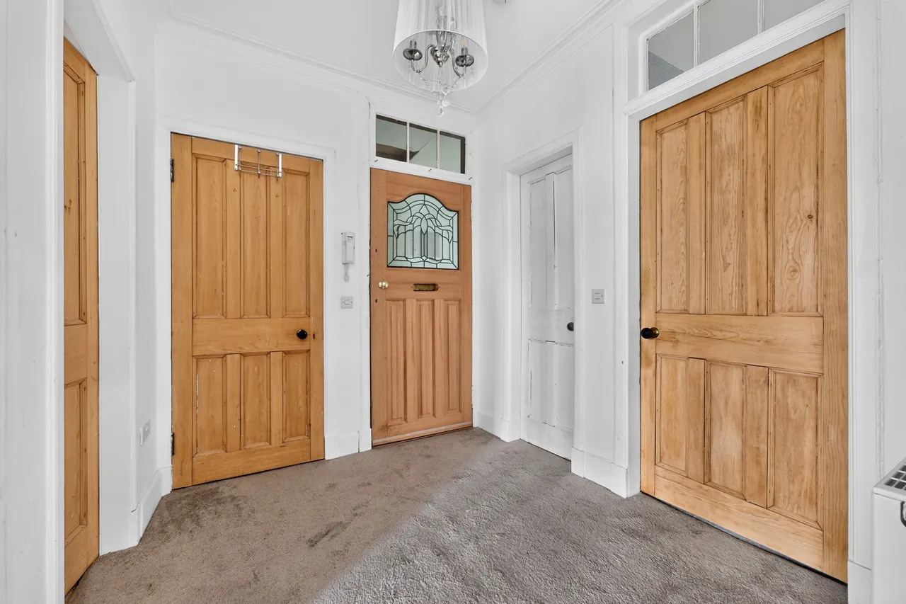 Eastwood Crescent, Thornliebank, G46, photo 2