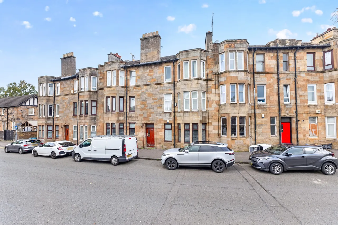 2 bed flat for sale, Eastwood Crescent, Thornliebank, G46