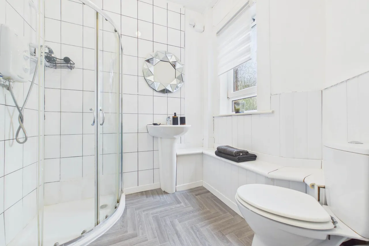 West Kirk Street, Airdrie, photo 11