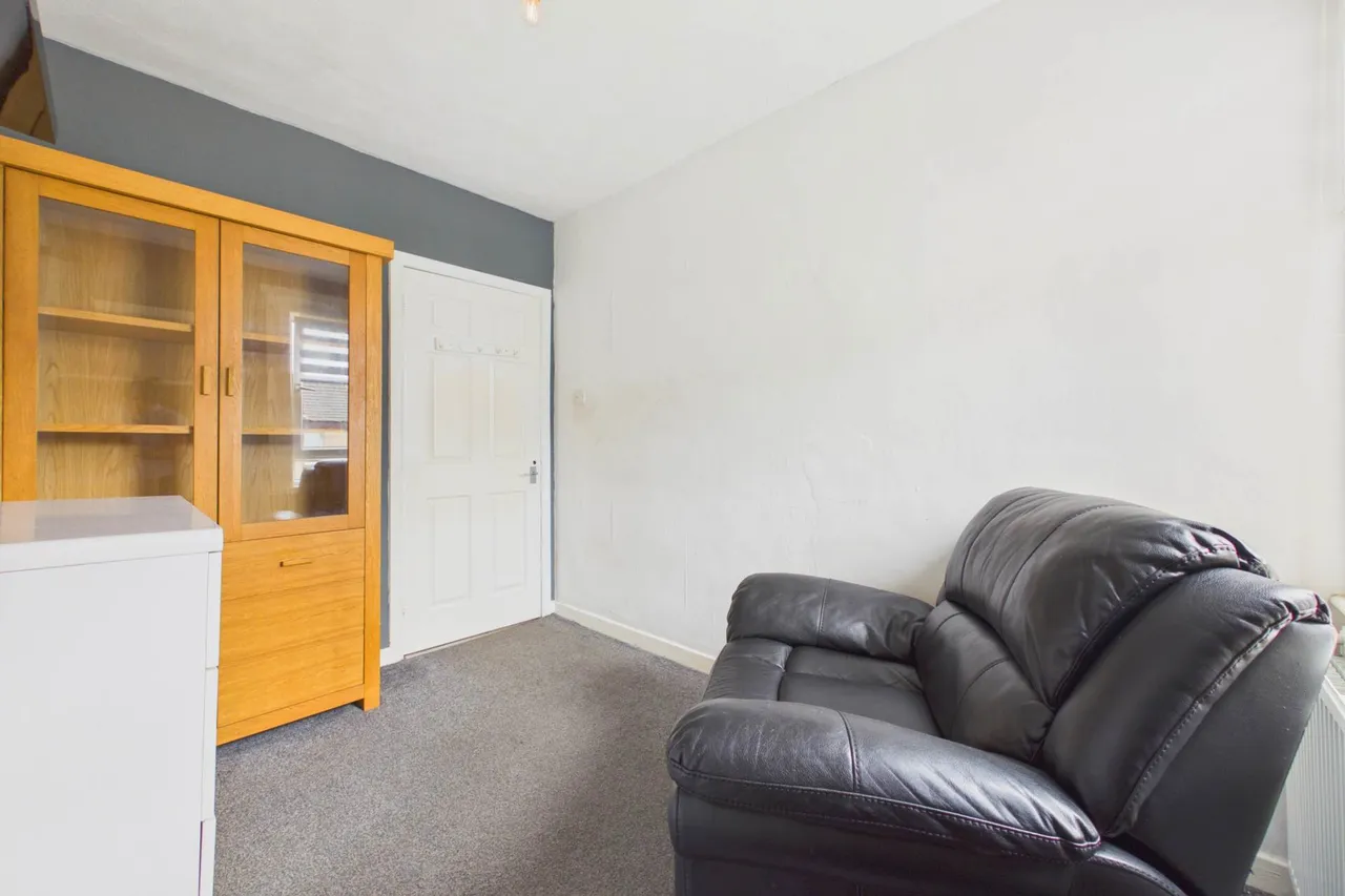 West Kirk Street, Airdrie, photo 10