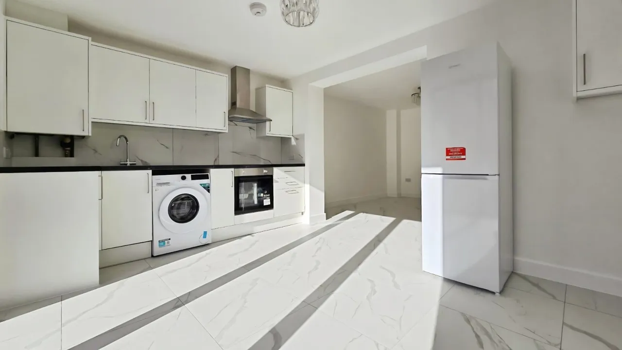 Godbold Road, London, E15, photo 3