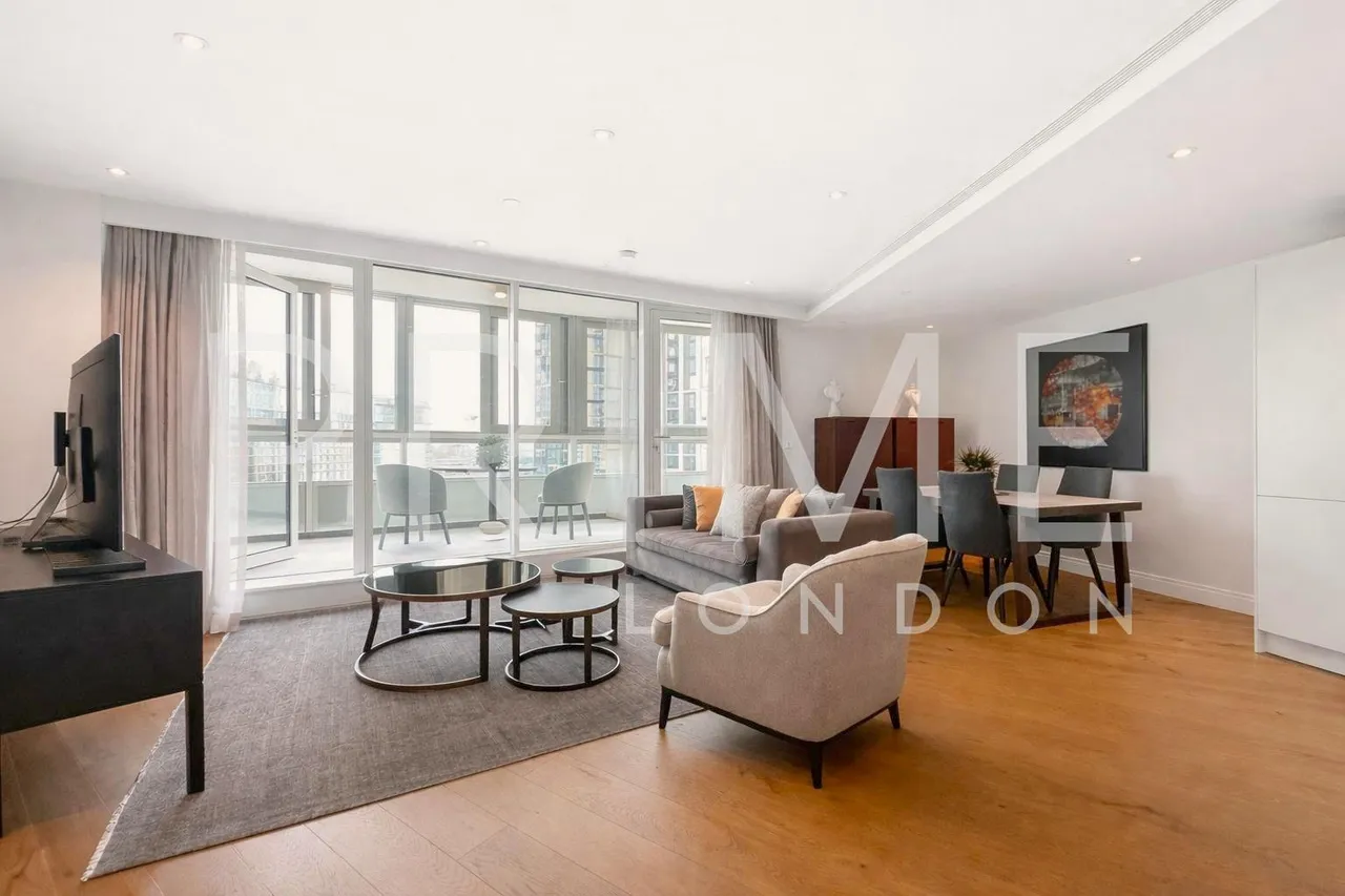2 bed flat for sale, Sophora House, Vista Chelsea Bridge Wharf, SW11