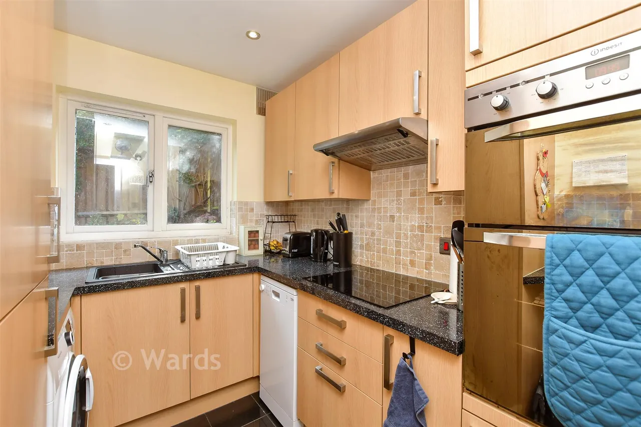 Rocfort Road, Snodland, ME6, photo 2