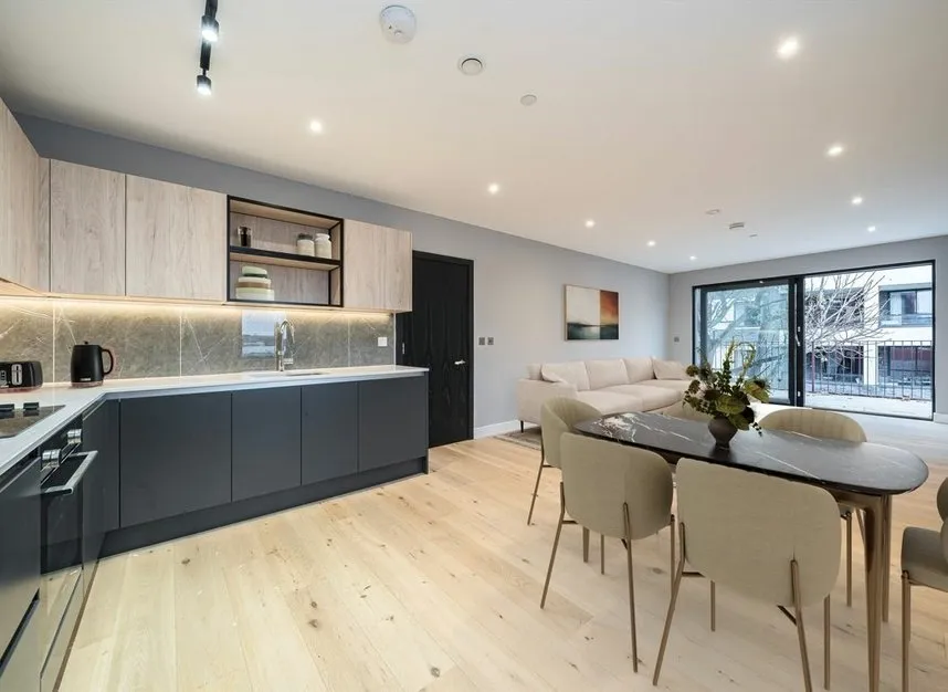 2 bed flat for sale, Crimscott Street, Print Makers, SE1