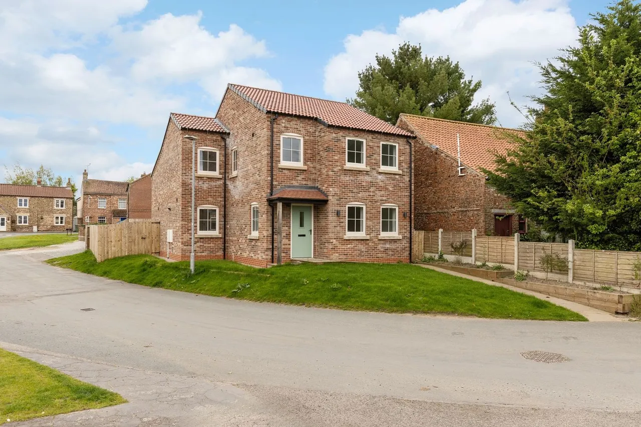4 bed house for sale, North Street, Barmby-on-the-Marsh, DN14