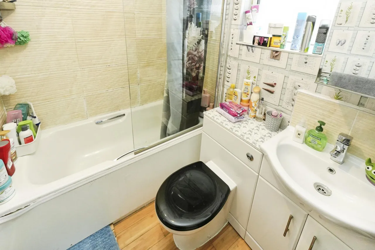 Yeman Road, Oldbury, B68, photo 10