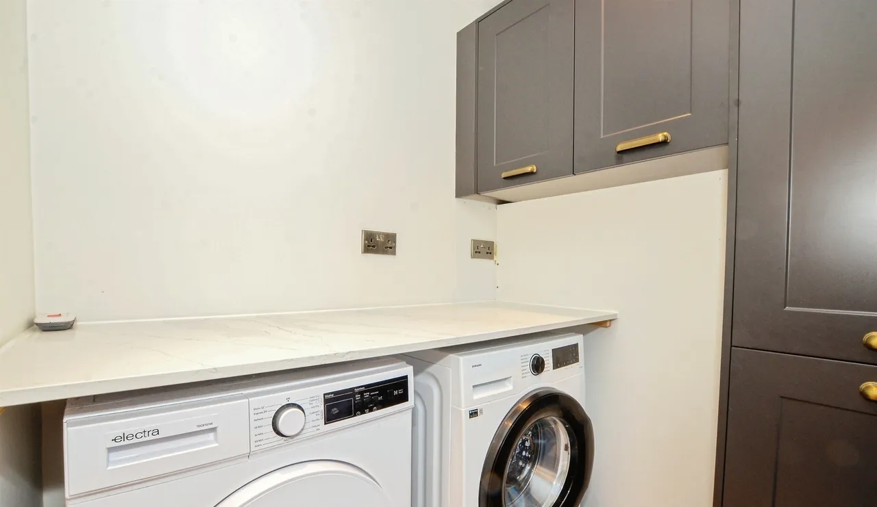 Hastings Way, Bushey, photo 10