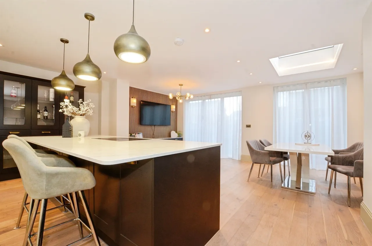 Hastings Way, Bushey, photo 2