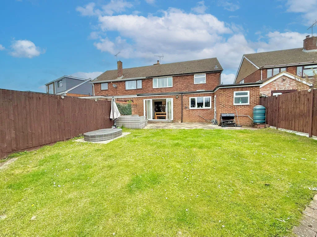 The Cheveralls, Dunstable LU6 3NH, photo 16
