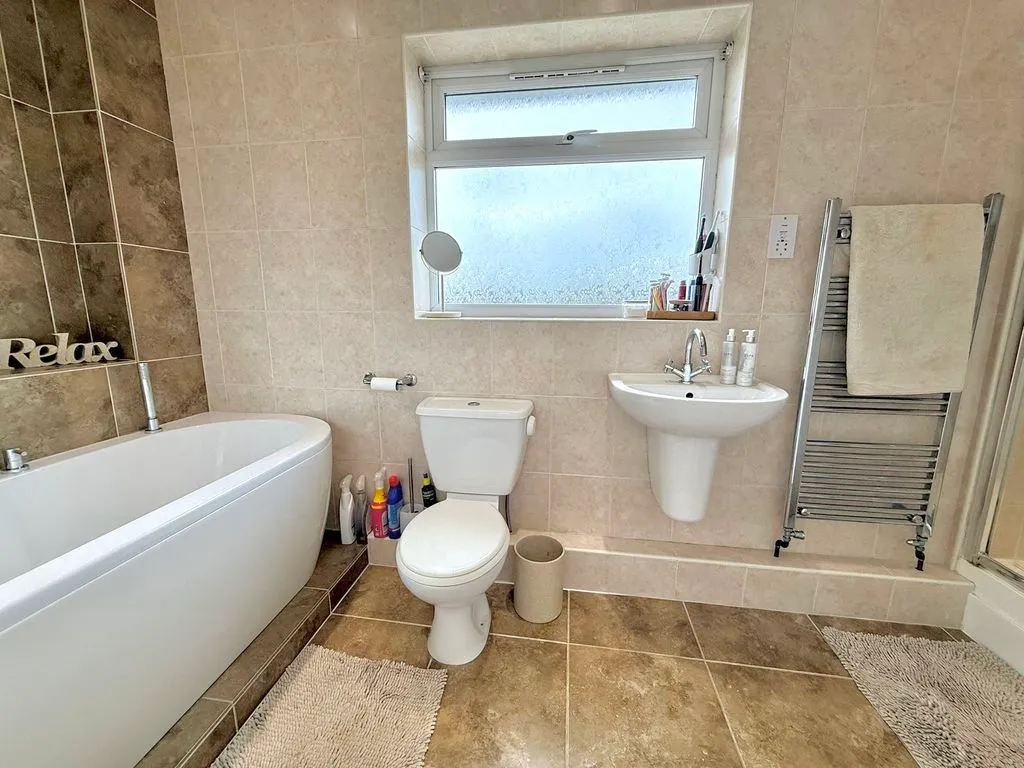 The Cheveralls, Dunstable LU6 3NH, photo 15