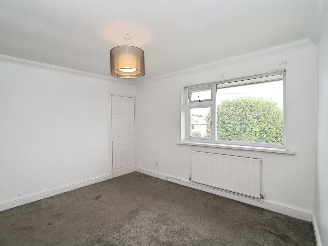 Heol Seward, Beddau, CF38, photo 9