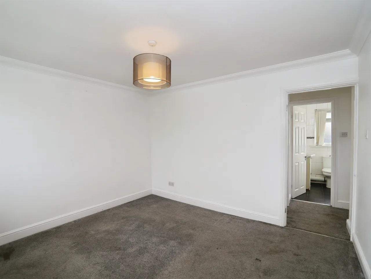 Heol Seward, Beddau, CF38, photo 8