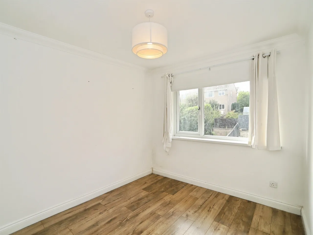 Heol Seward, Beddau, CF38, photo 10