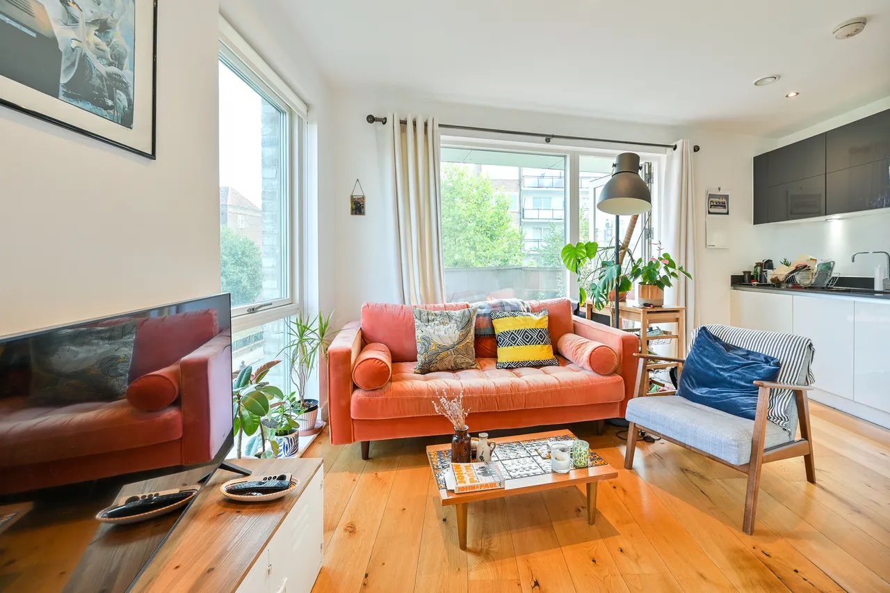 1 bed flat for sale, London, SE17