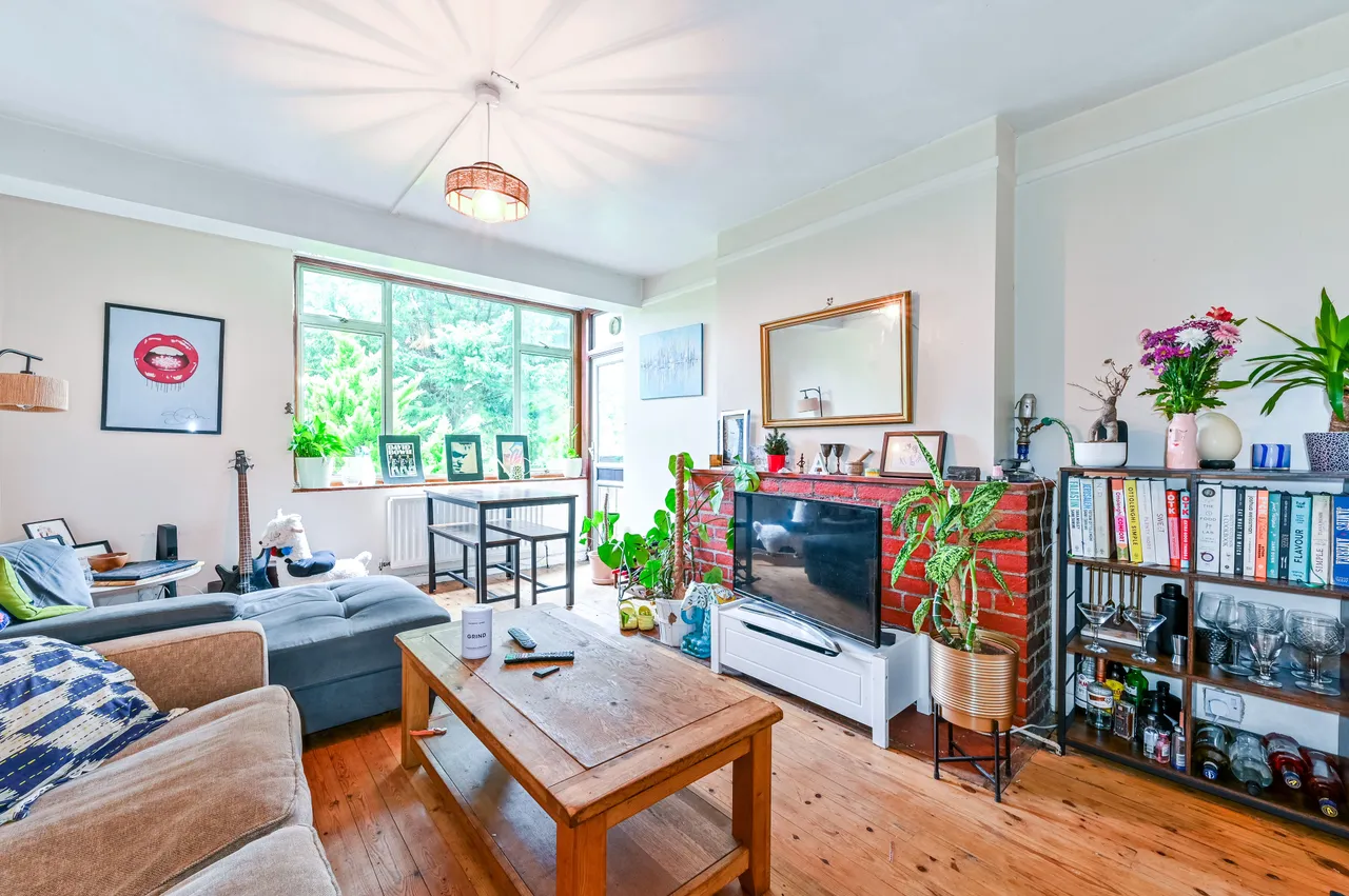 3 bed flat for sale — 4 Grice Court, Alwyne Square, London