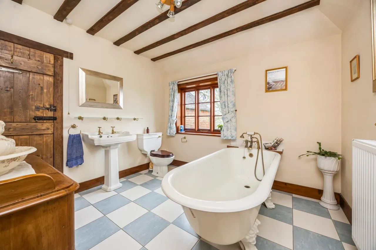 London Road, Danehill, RH17, photo 21