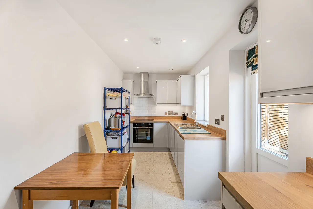 Glebe Road, Egham, TW20, photo 4