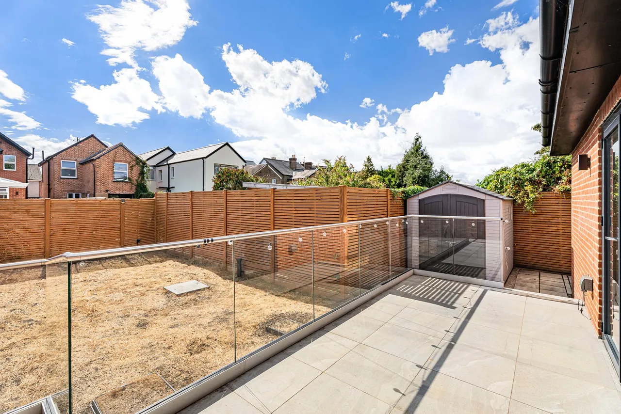 Glebe Road, Egham, TW20, photo 7