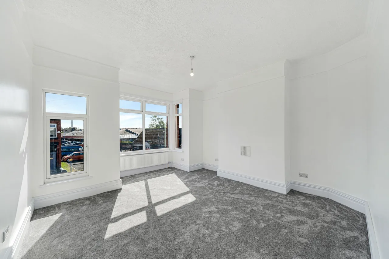 Peel House Lane, Widnes, Widnes, WA8 6TN, photo 12