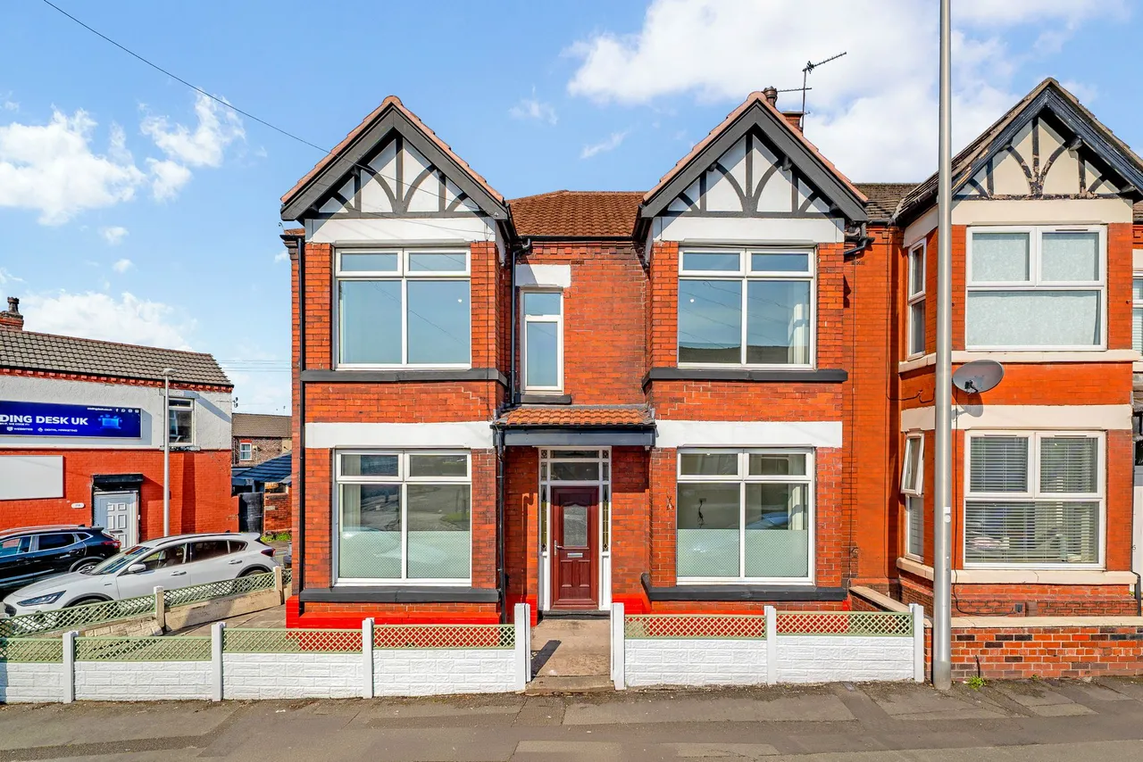 3 bed house for sale — Peel House Lane, Widnes, Widnes, WA8 6TN