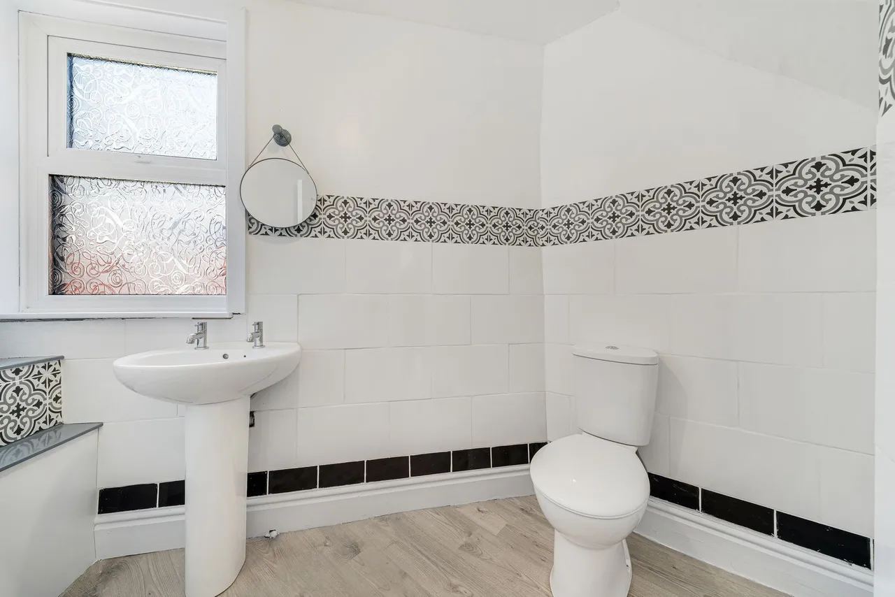Peel House Lane, Widnes, Widnes, WA8 6TN, photo 8