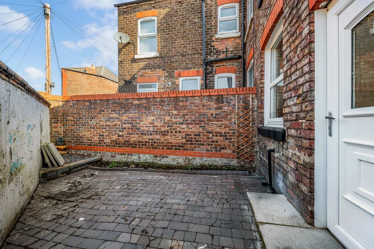 Peel House Lane, Widnes, Widnes, WA8 6TN, photo 19