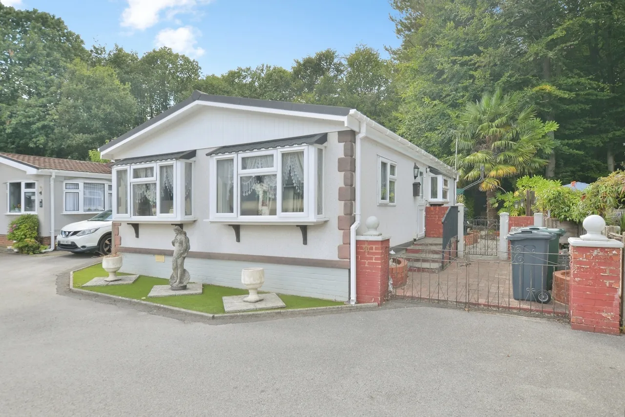Canterbury Road, Charing, TN27, photo 2