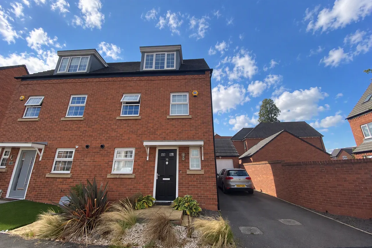 3 bed property to rent, Peabody Way, Warwick, CV34