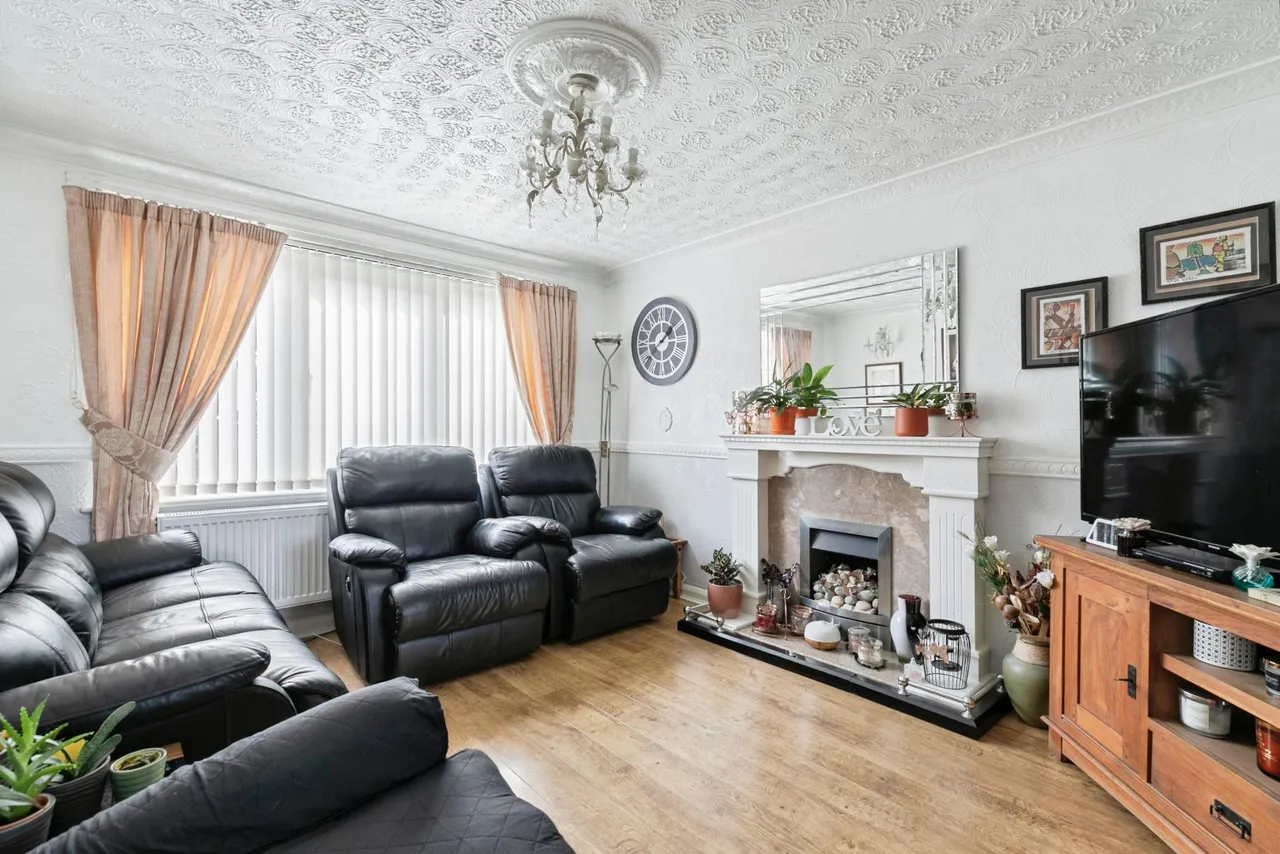 Ashdene Crescent, Wakefield, WF4, photo 7