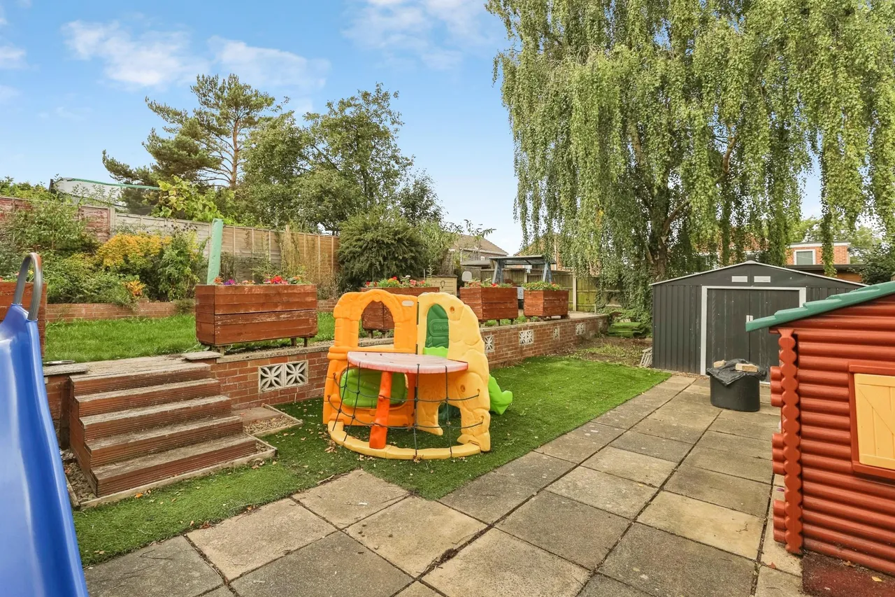 Ashdene Crescent, Wakefield, WF4, photo 19