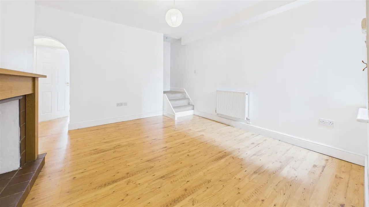 Harrington Street, Bourne, photo 10
