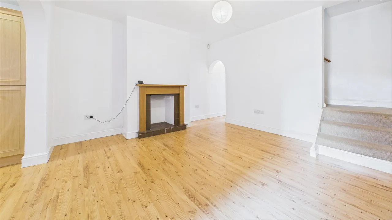 Harrington Street, Bourne, photo 11