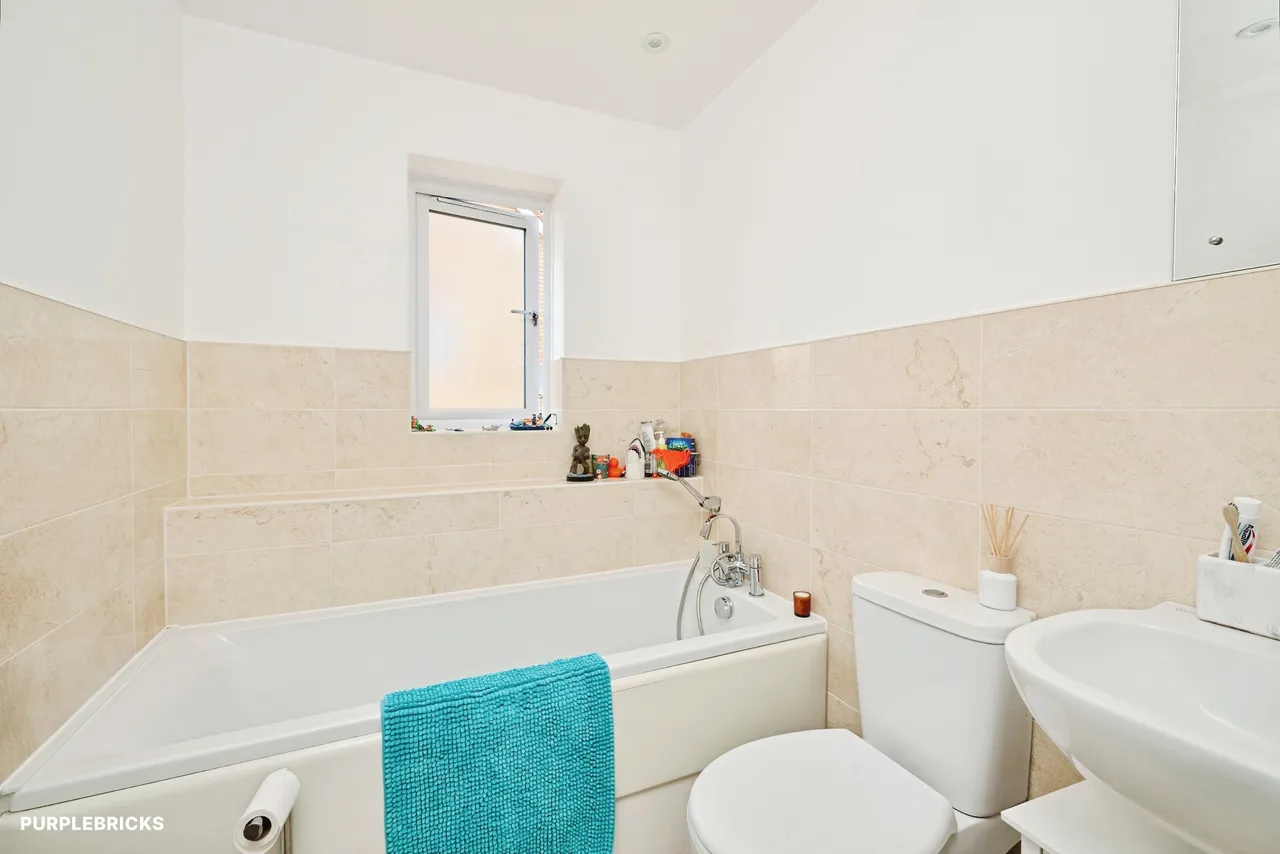 Harrier Close, Huntingdon, PE29, photo 16