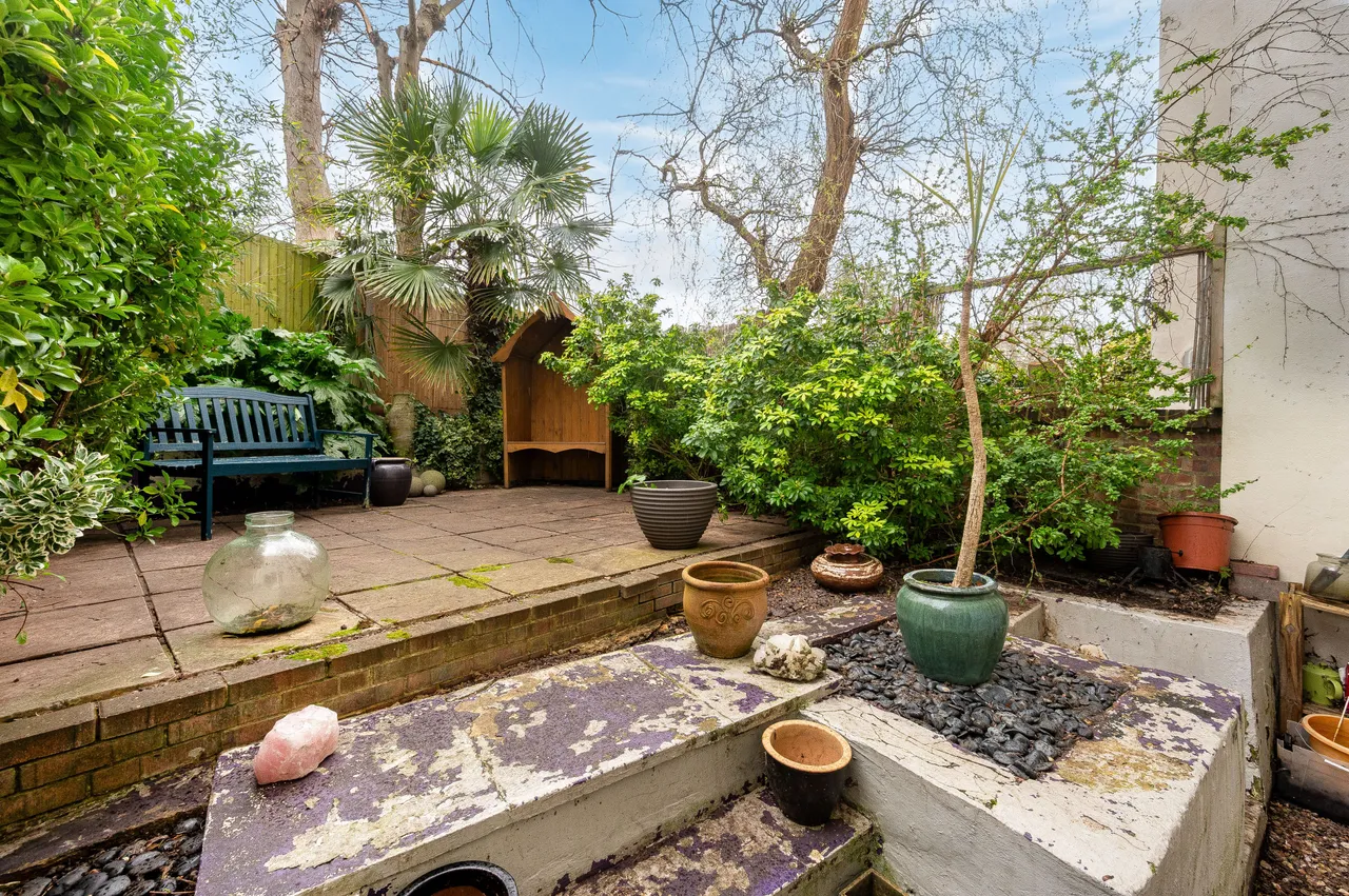 Basement Flat, 68 Limes Grove, London, photo 4