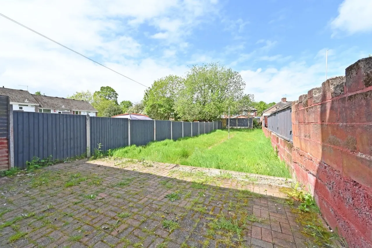 Werrington Road, Bucknall, Stoke-on-Trent, photo 5